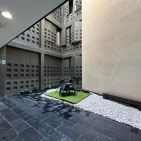 Center Sevilla Confort 7 Exterior photo
